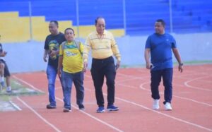 Sepak Bola dan Harapan Daerah: Langkah Pagi Bupati SBS di Stadion Oepoi Kupang Sepak Bola dan Harapan Daerah: Langkah Pagi Bupati SBS di Stadion Oepoi Kupang