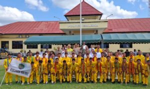 Kapolres Malaka Selalu Berdiri di Garis Depan Pelepasan PS Malaka, Bukti Nyata Sinergi Membangun Generasi Daerah Kapolres Malaka Selalu Berdiri di Garis Depan Pelepasan PS Malaka, Bukti Nyata Sinergi Membangun Generasi Daerah
